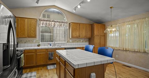 1055 Amico Drive, Sparks, NV 89434 Photo