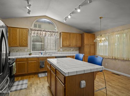 1055 Amico Drive, Sparks, NV 89434 Photo