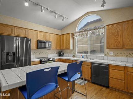 1055 Amico Drive, Sparks, NV 89434 Photo