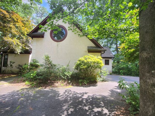 121 Lakeside Drive, Peachtree City, GA 30269