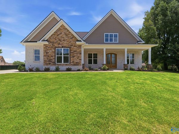 104 Glenhaven Court, Harvest, AL 35749