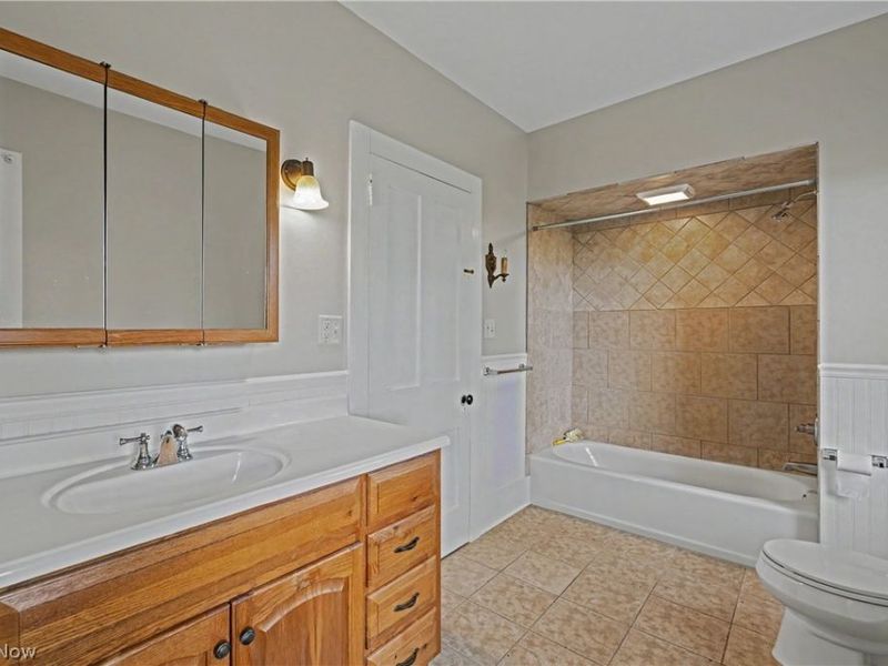 1740 W Comet Road, New Franklin, OH 44216 Photo 18
