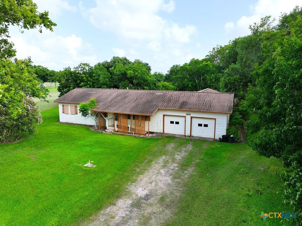 3945 Fm 2143, Port Lavaca, TX 77979 Main Photo
