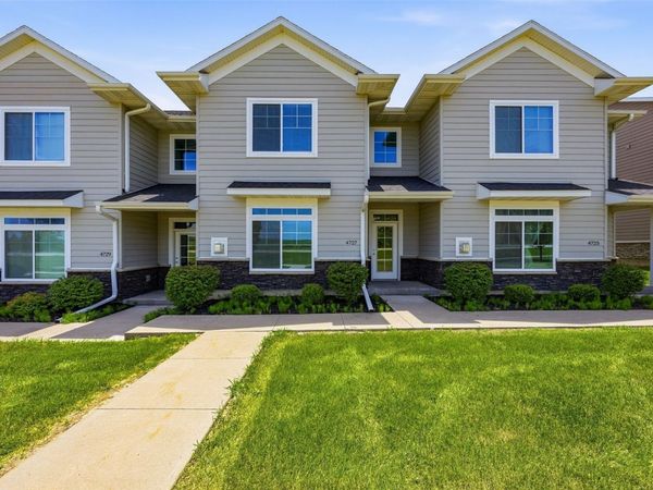 4727 Herbert Hoover Highway , Iowa City, IA 52240