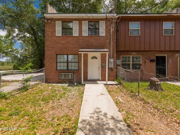 7235 KEN KNIGHT Drive, Jacksonville, FL 32209