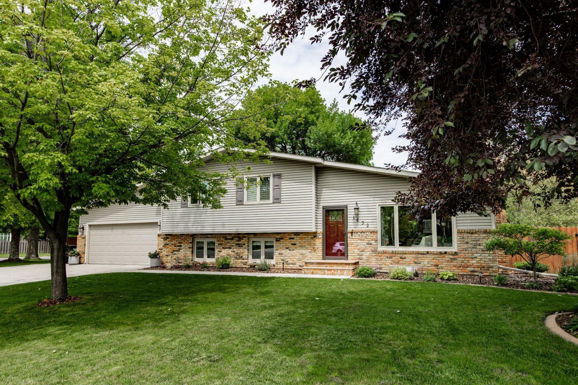 1632 Flickertail Circle S primary photo