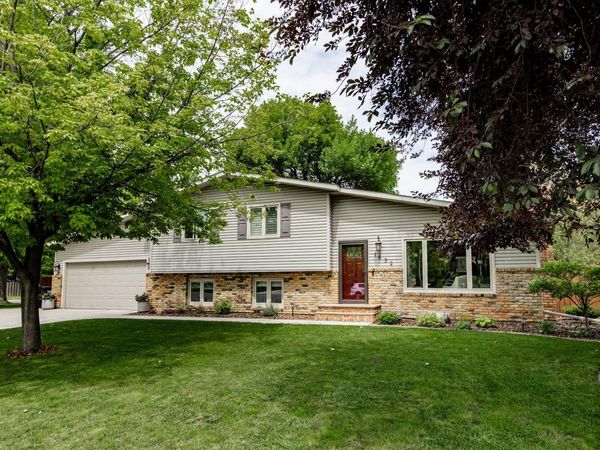 1632 Flickertail Circle S, Fargo, ND 58103
