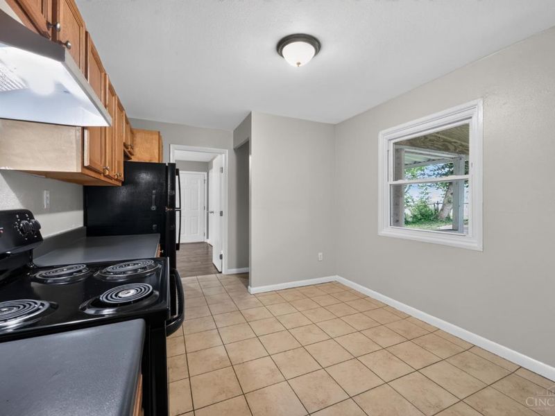 9670 Loralinda Drive, Colerain Township, OH 45251 Photo 10