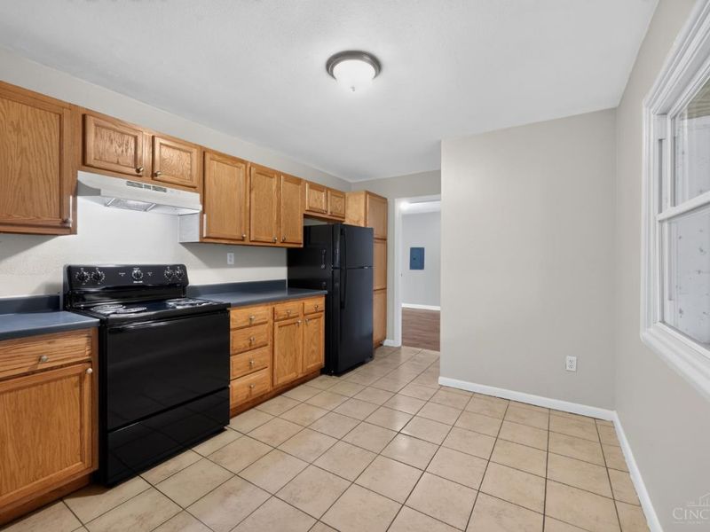 9670 Loralinda Drive, Colerain Township, OH 45251 Photo 11