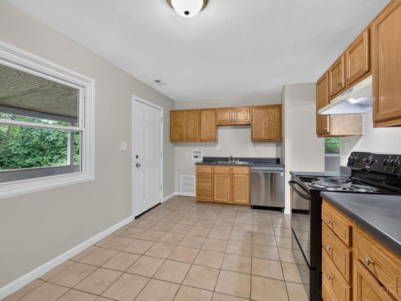 9670 Loralinda Drive, Colerain Township, OH 45251 Photo 13