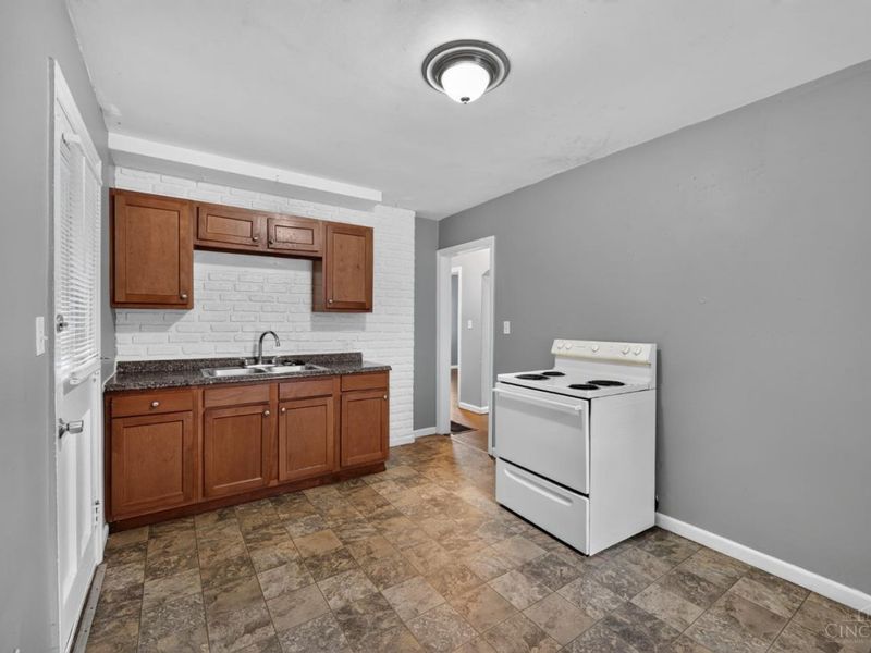 1723 Ashbrook Drive, Cincinnati, OH 45238 Photo 20