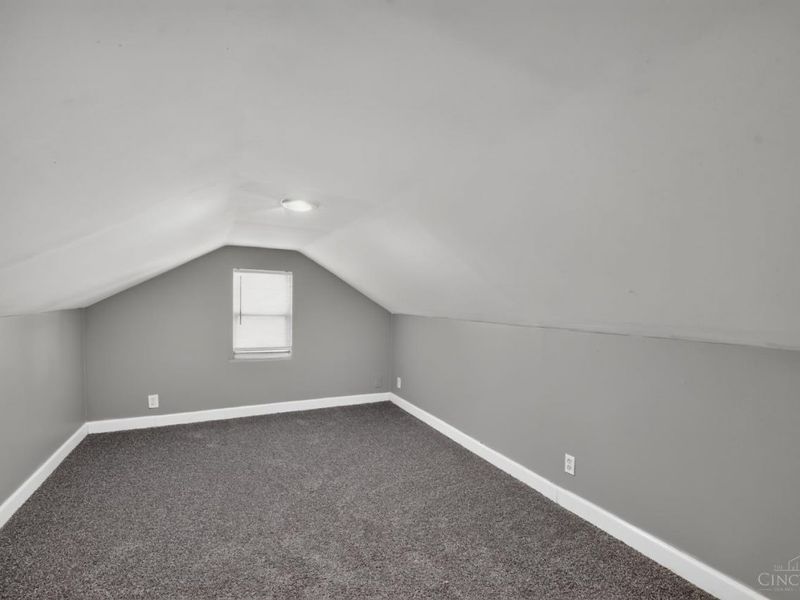 1723 Ashbrook Drive, Cincinnati, OH 45238 Photo 5