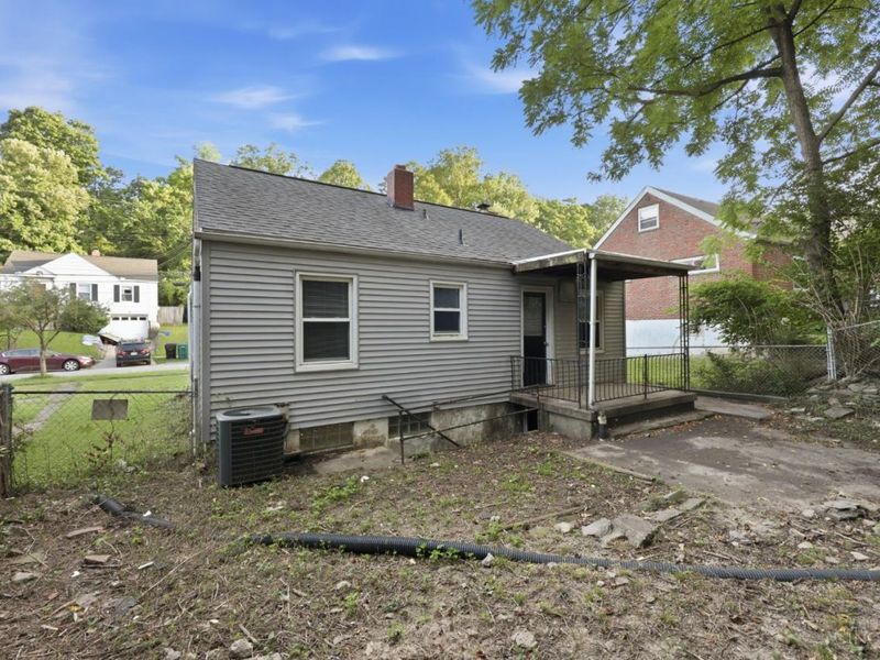 1723 Ashbrook Drive, Cincinnati, OH 45238 Photo 9