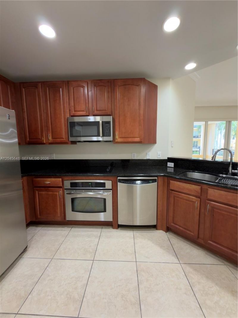 16100 Emerald Estates Dr , Unit 281, Weston, FL 33331 Photo