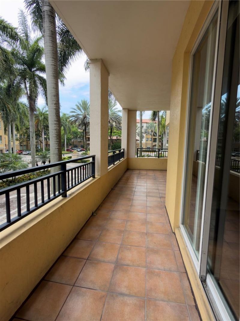 16100 Emerald Estates Dr , Unit 281, Weston, FL 33331 Photo