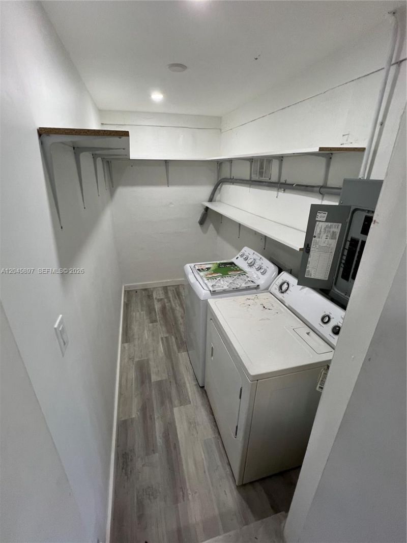 6685 NW 38th Ter , Unit n/a, Virginia Gardens, FL 33166 Photo