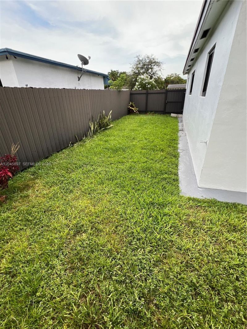 6685 NW 38th Ter , Unit n/a, Virginia Gardens, FL 33166 Photo