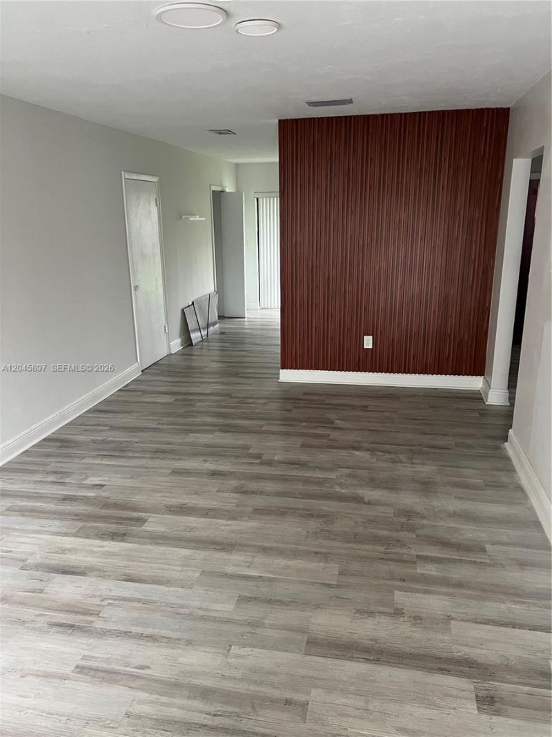 6685 NW 38th Ter , Unit n/a, Virginia Gardens, FL 33166 Photo