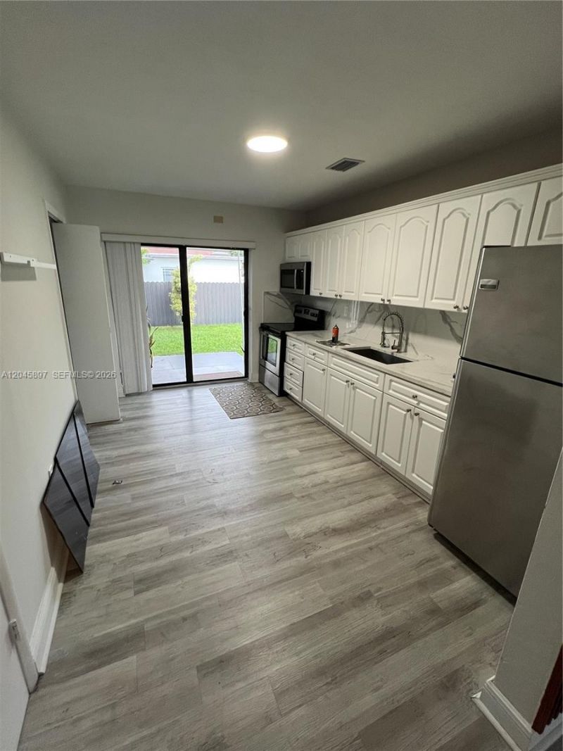 6685 NW 38th Ter , Unit n/a, Virginia Gardens, FL 33166 Photo