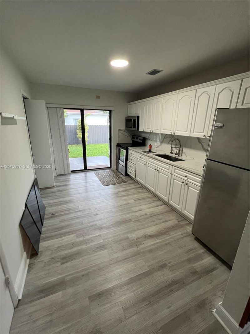 6685 NW 38th Ter , Unit n/a, Virginia Gardens, FL 33166 Photo