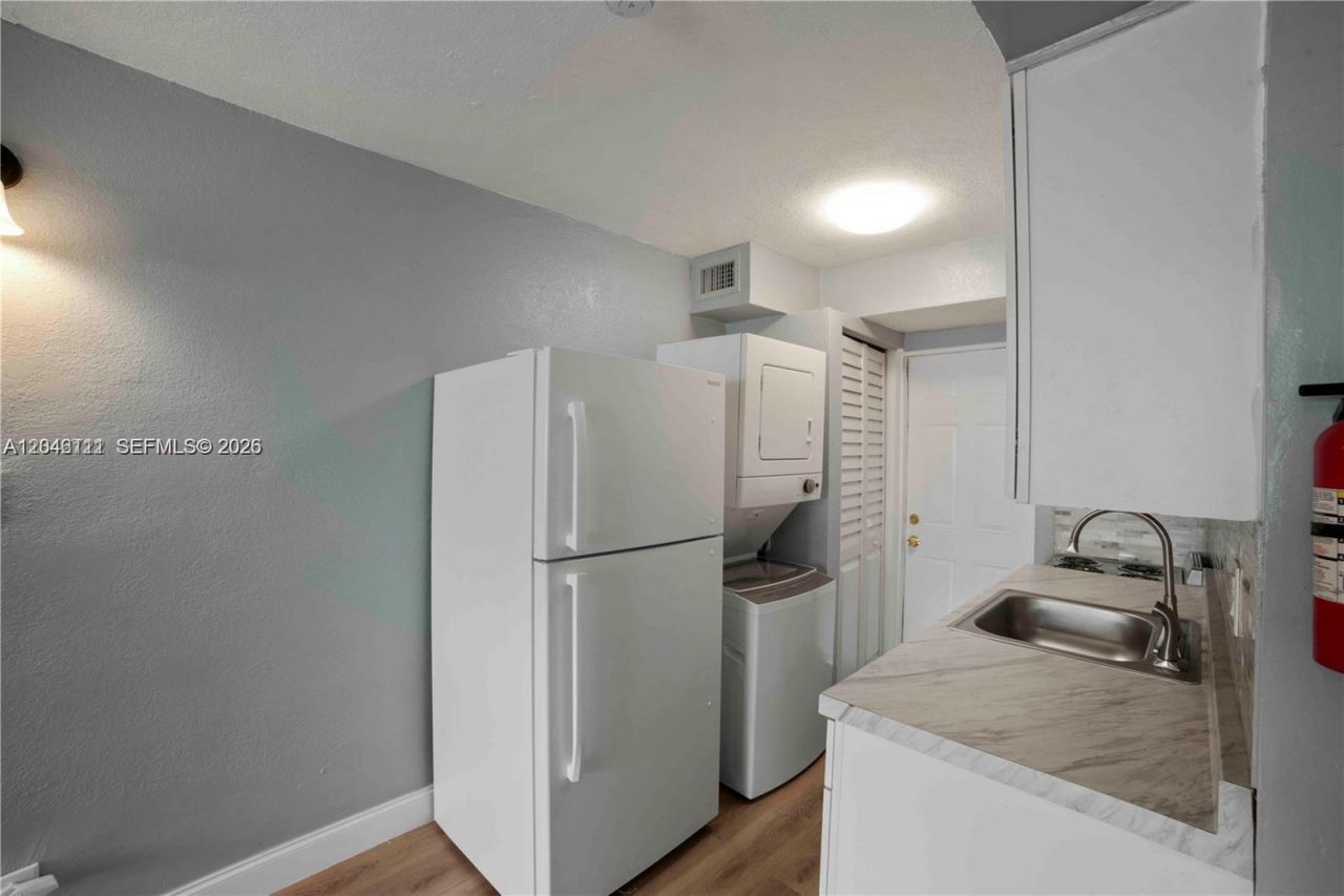 817 NW 12th Ave, Unit 2, Fort Lauderdale, FL 33311 Photo