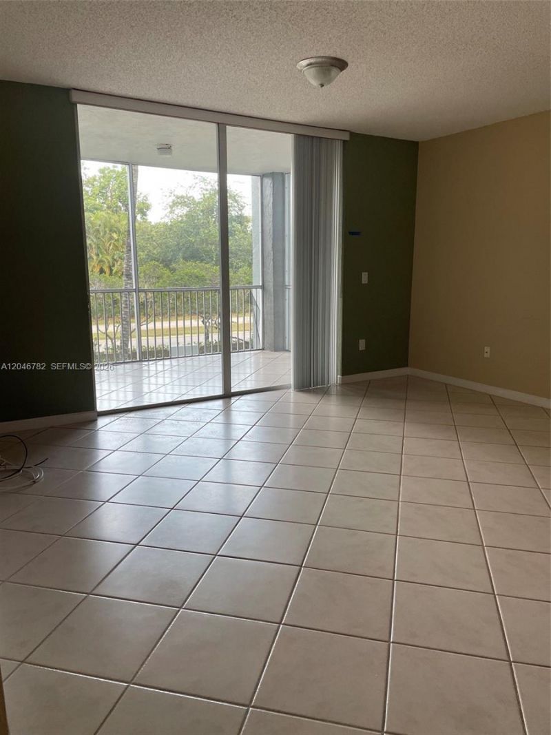 9725 NW 52nd St, Unit 210, Doral, FL 33178 Photo