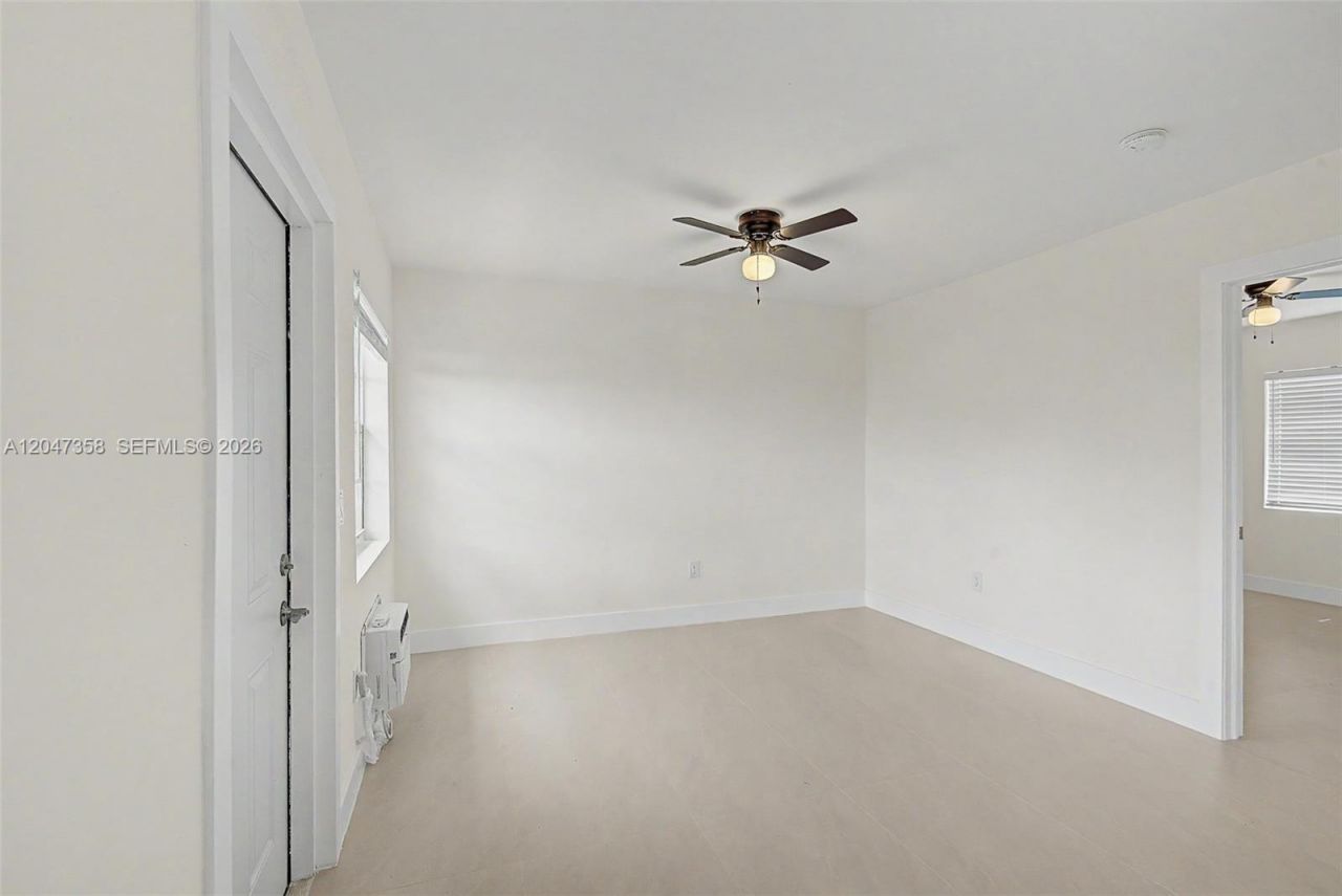 1021 SW 3rd St , Unit 6, Miami, FL 33130 Photo