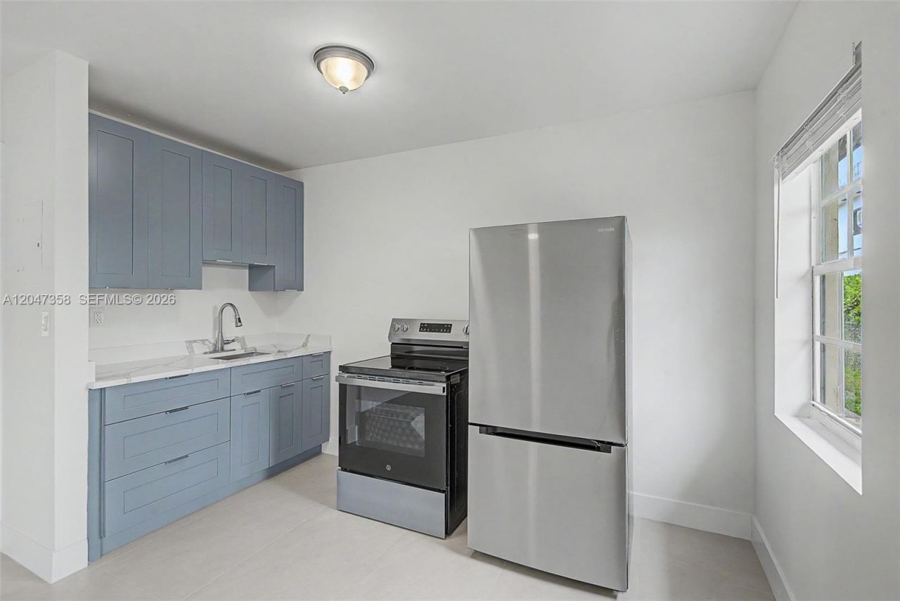 1021 SW 3rd St , Unit 6, Miami, FL 33130 Photo