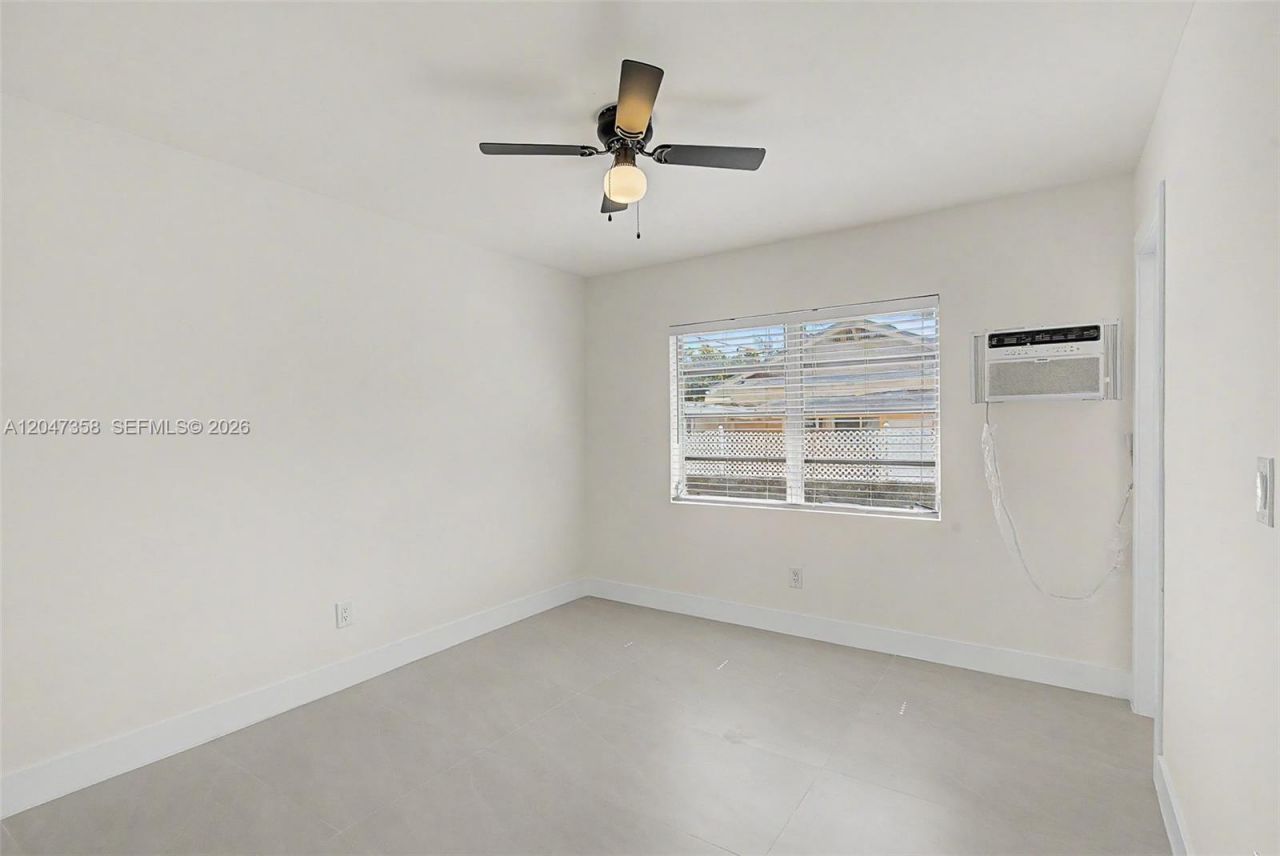 1021 SW 3rd St , Unit 6, Miami, FL 33130 Photo