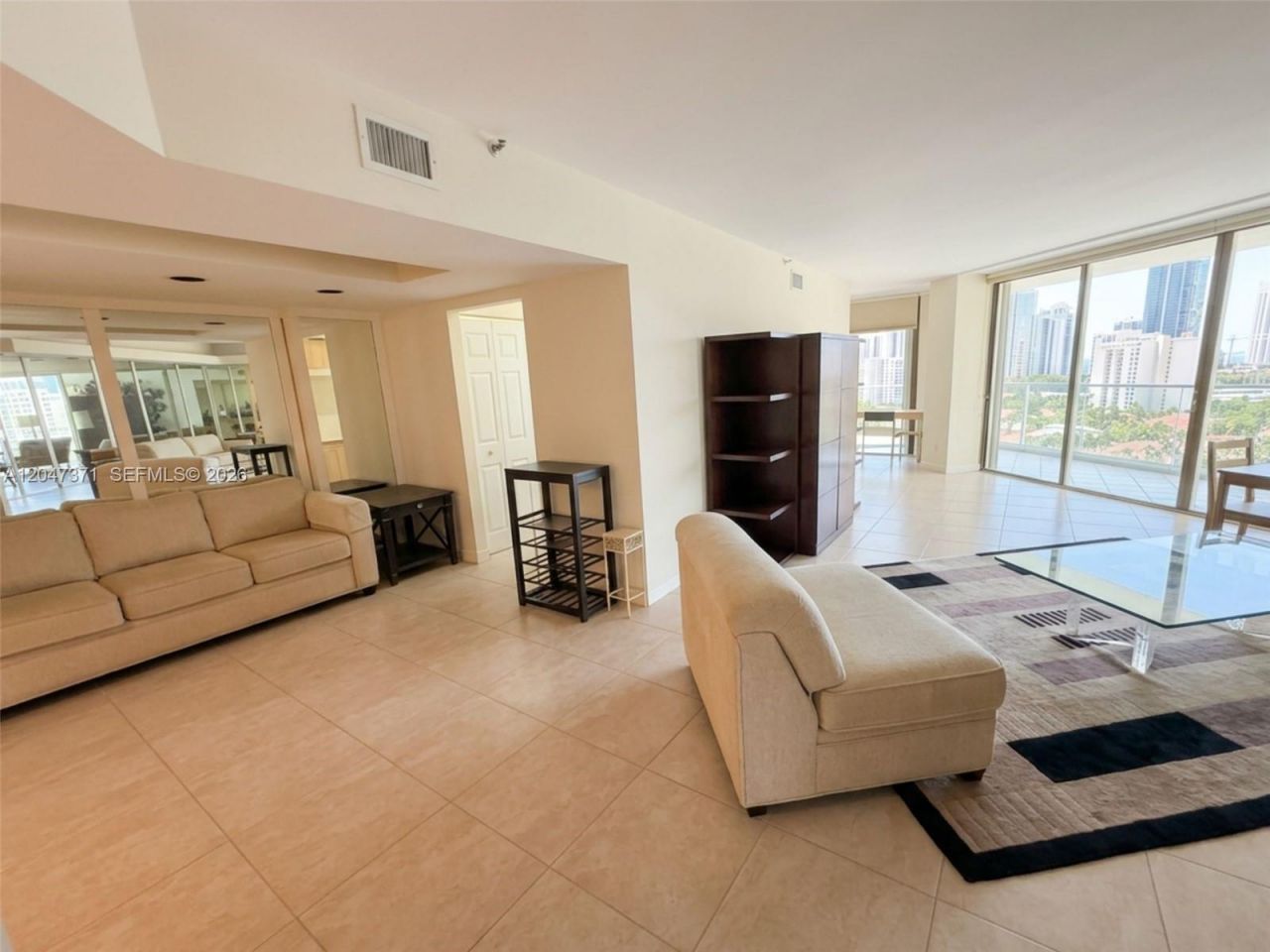 19707 Turnberry Way , Unit 16G, Aventura, FL 33180 Photo
