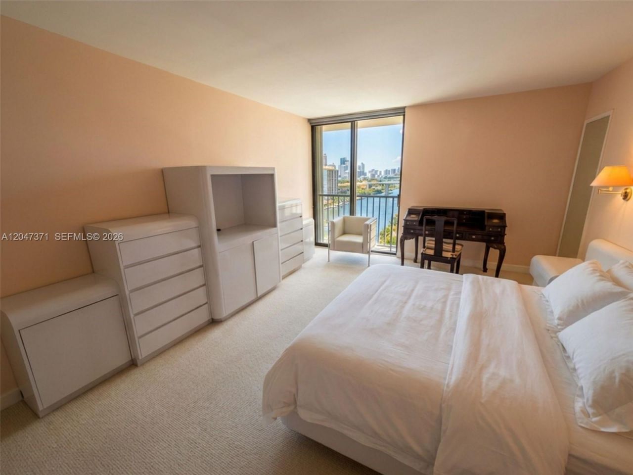19707 Turnberry Way , Unit 16G, Aventura, FL 33180 Photo