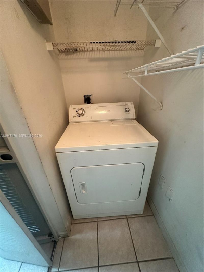 5011 Wiles Rd, Unit 207, Coconut Creek, FL 33073 Photo