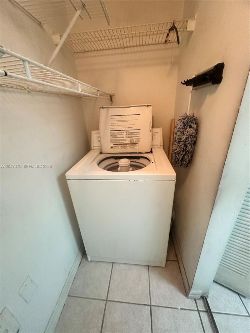 5011 Wiles Rd, Unit 207, Coconut Creek, FL 33073 Photo