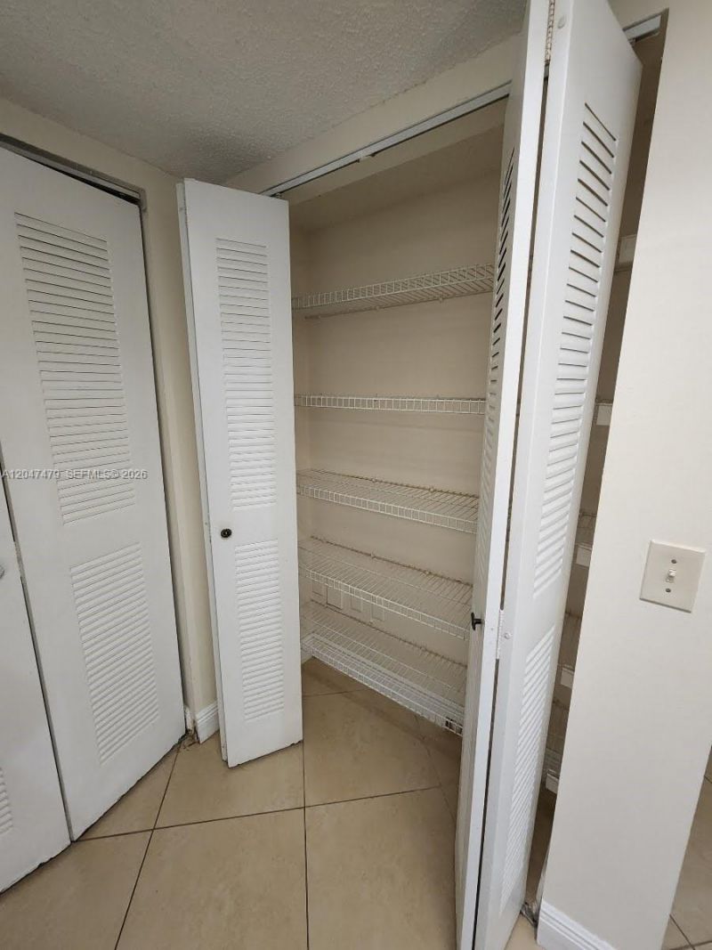 5011 Wiles Rd, Unit 207, Coconut Creek, FL 33073 Photo