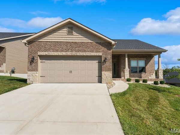 8085 Villa Valley Lane, Caseyville, IL 62232