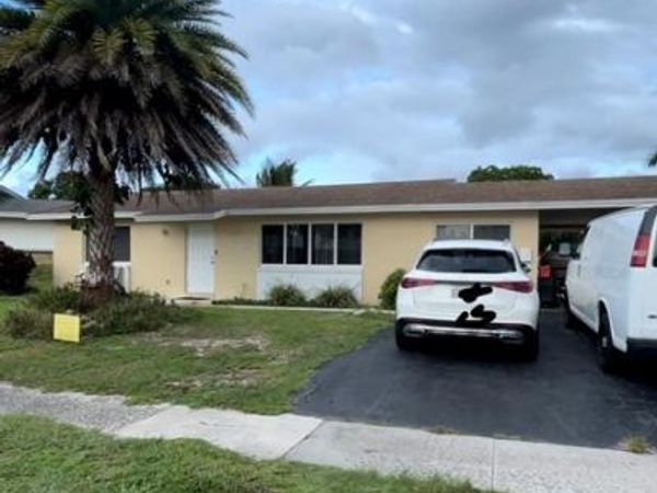 4330 NW 10th Street, Coconut Creek, FL 33066