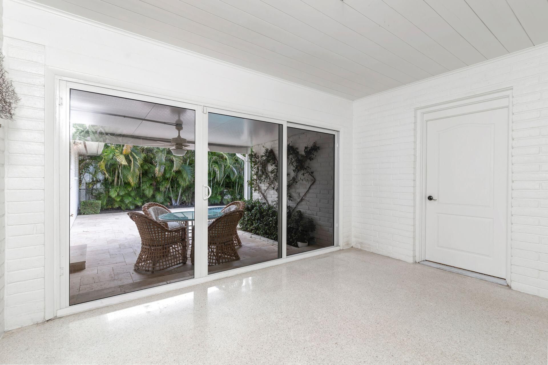 246 Gray Street, West Palm Beach, FL 33405 Photo
