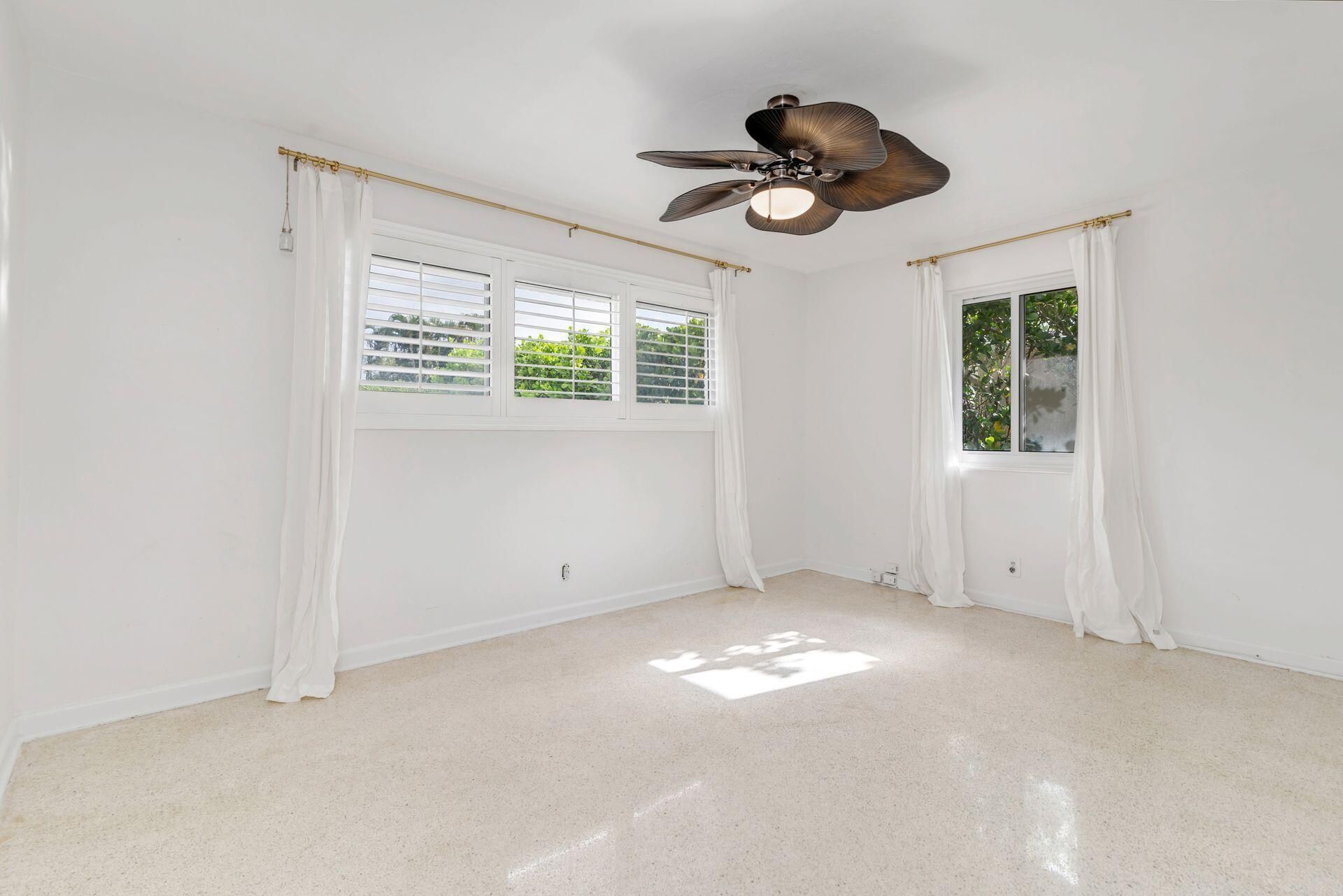 246 Gray Street, West Palm Beach, FL 33405 Photo