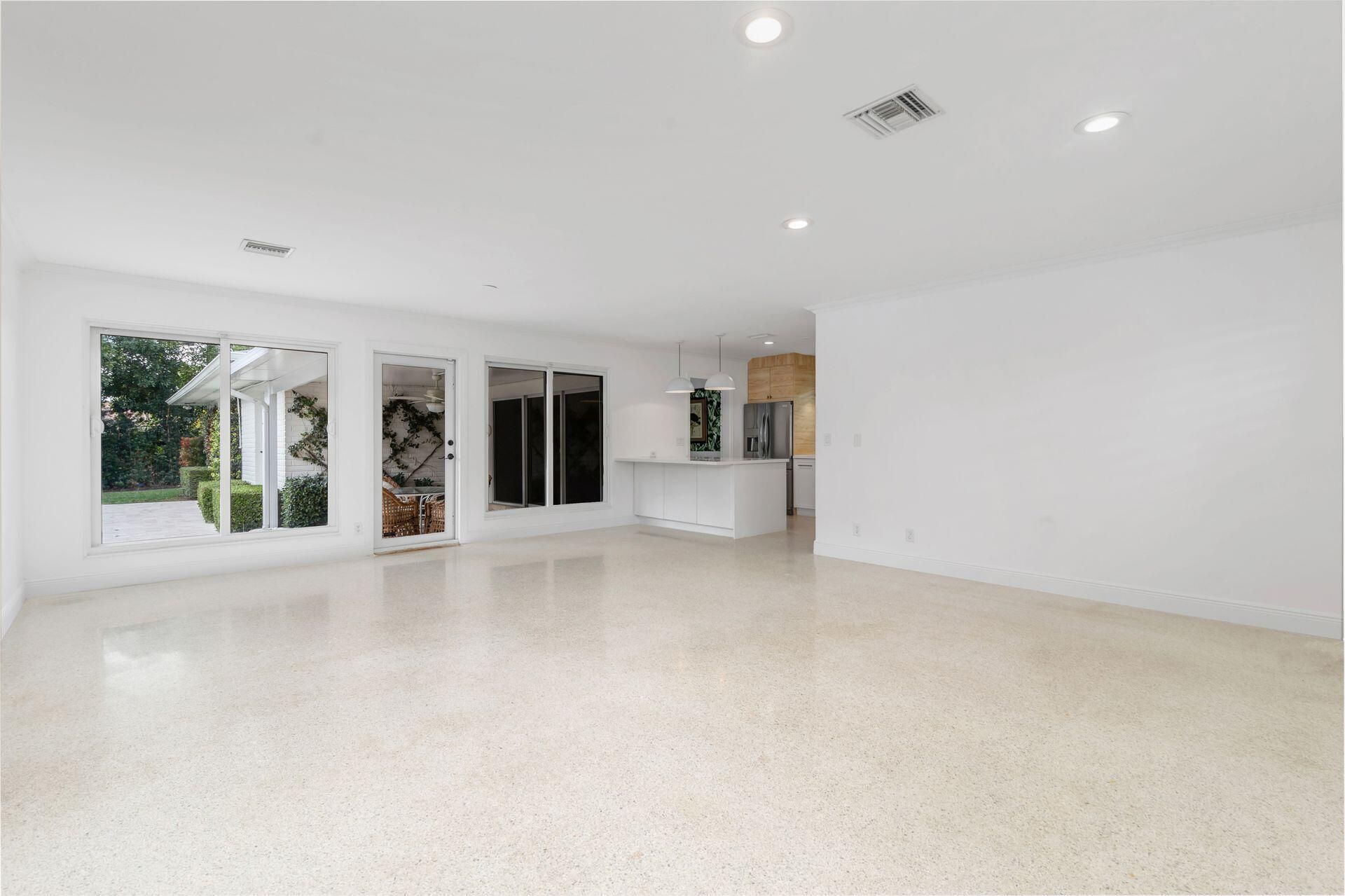 246 Gray Street, West Palm Beach, FL 33405 Photo