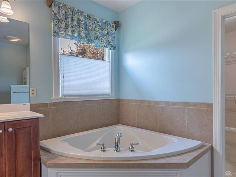 90 S Pond Court, Springboro, OH 45066 Photo 16