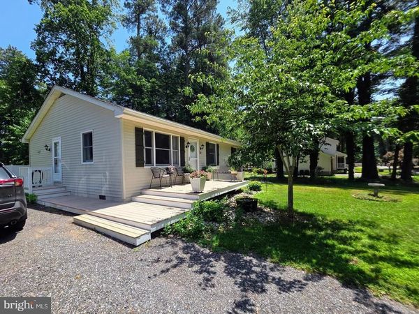 852 WHISPERING PINE CIRCLE , LUSBY, MD 20657