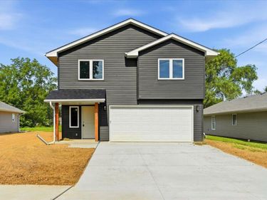 1624 S 11TH Street, COUNCIL BLUFFS, IA 51501