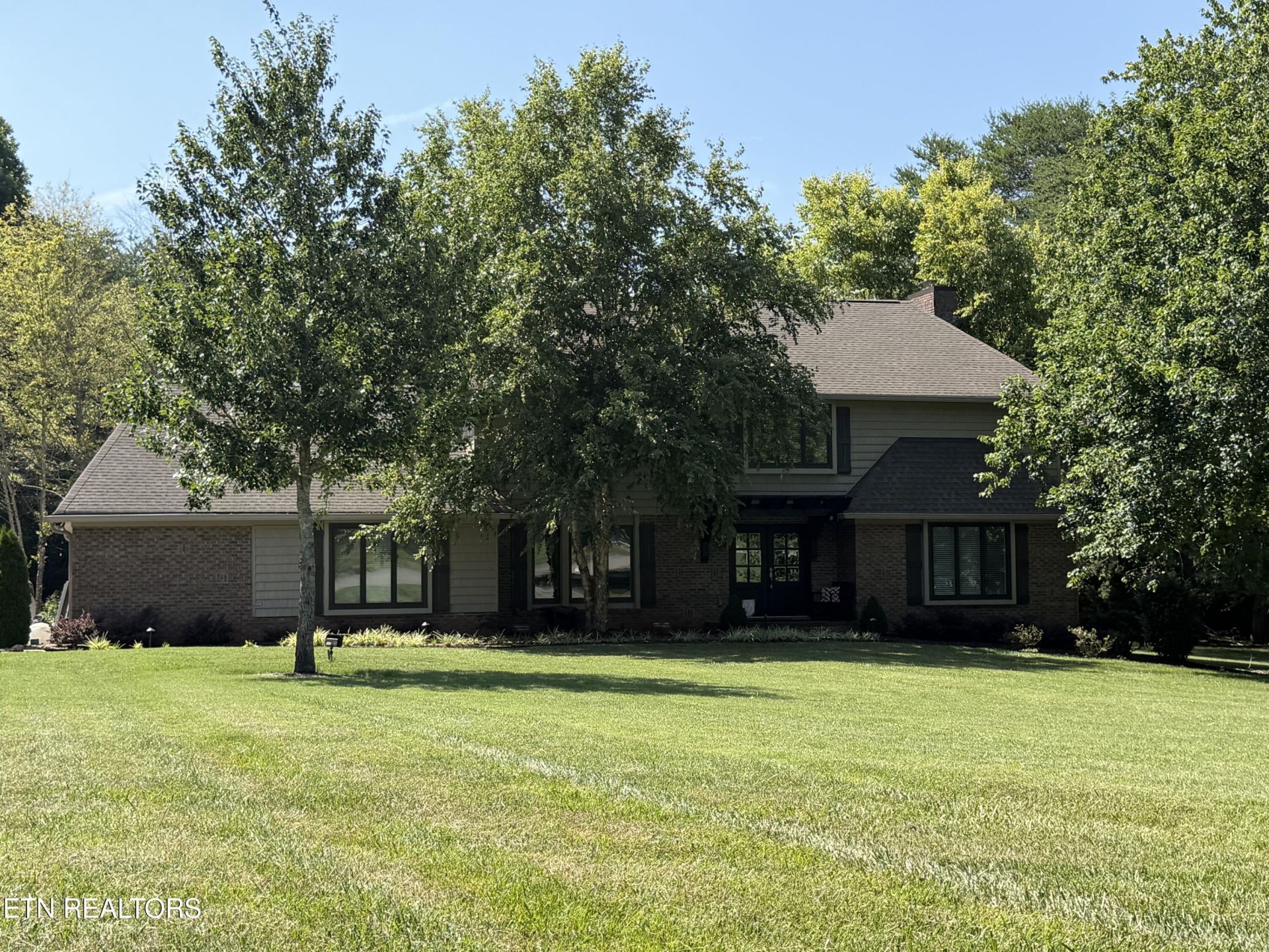 913 N Briarcliff Circle, Maryville, TN 37803 Main Photo