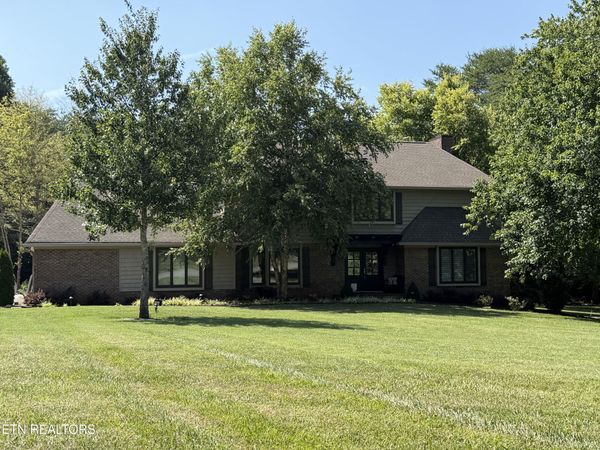 913 N Briarcliff Circle, Maryville, TN 37803