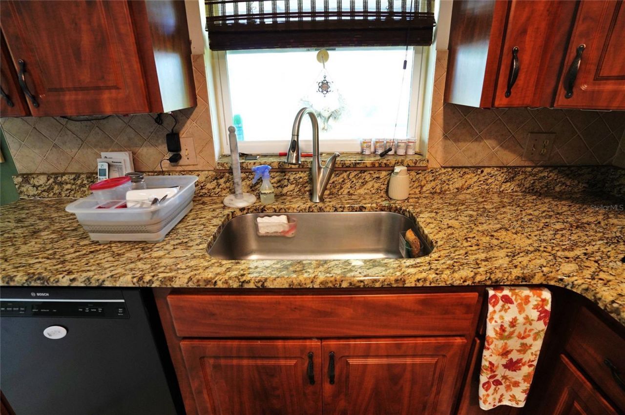 515 Meridan Avenue Nw, Port Charlotte, FL 33952 Photo