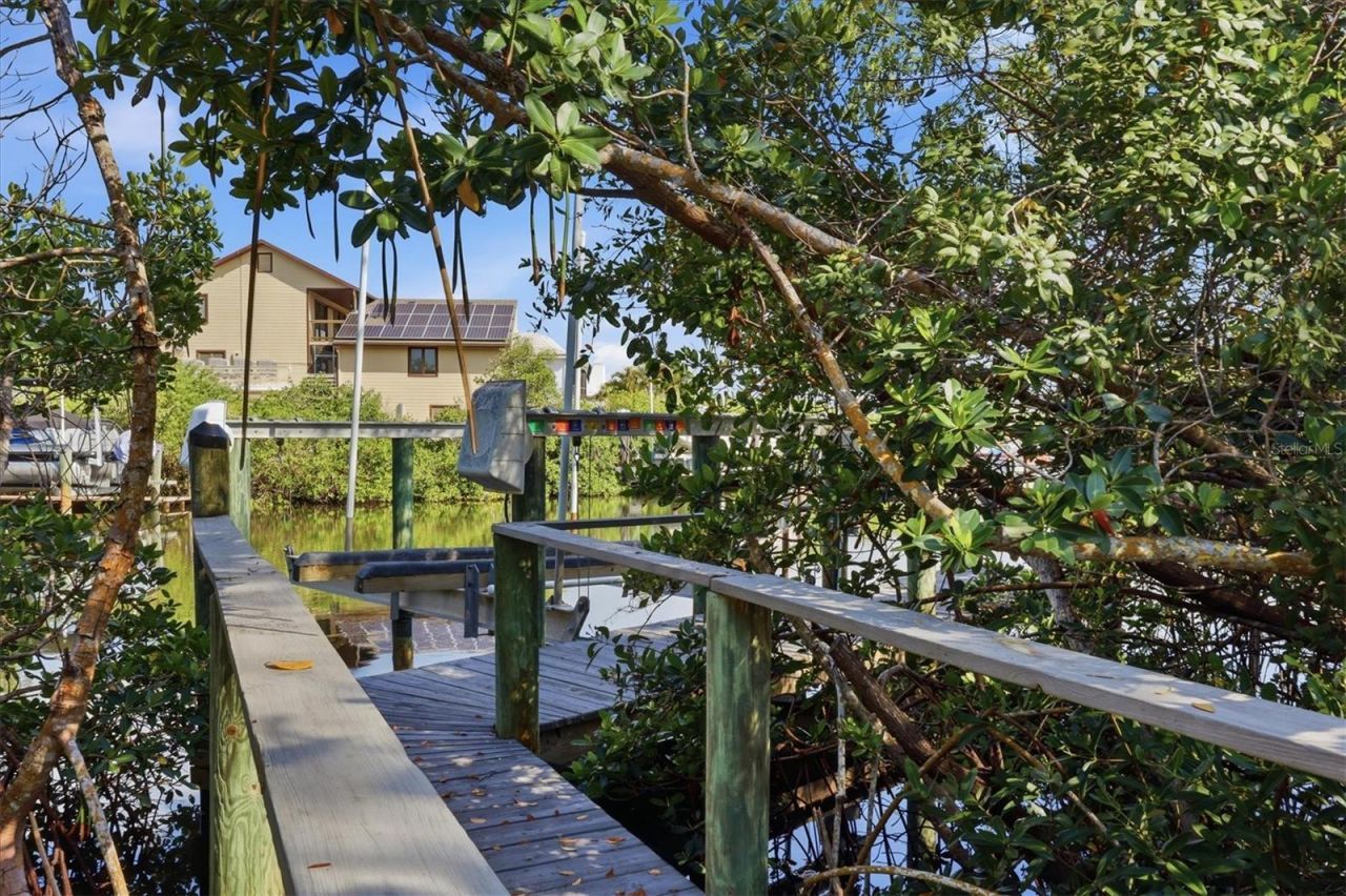 1325 Hidden Harbor Way, Sarasota, FL 34242 Photo