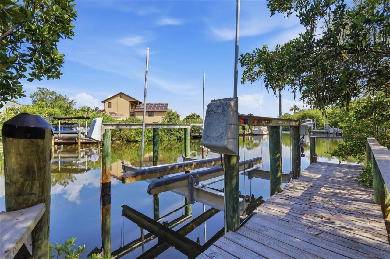 1325 Hidden Harbor Way, Sarasota, FL 34242 Photo