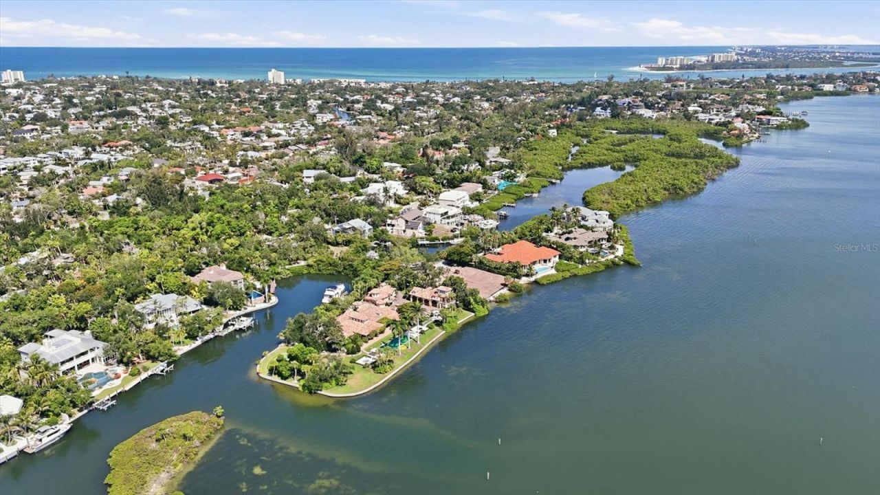 1325 Hidden Harbor Way, Sarasota, FL 34242 Photo