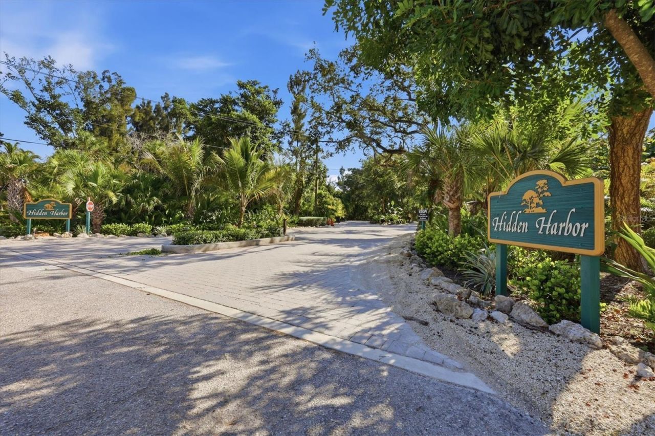 1325 Hidden Harbor Way, Sarasota, FL 34242 Photo