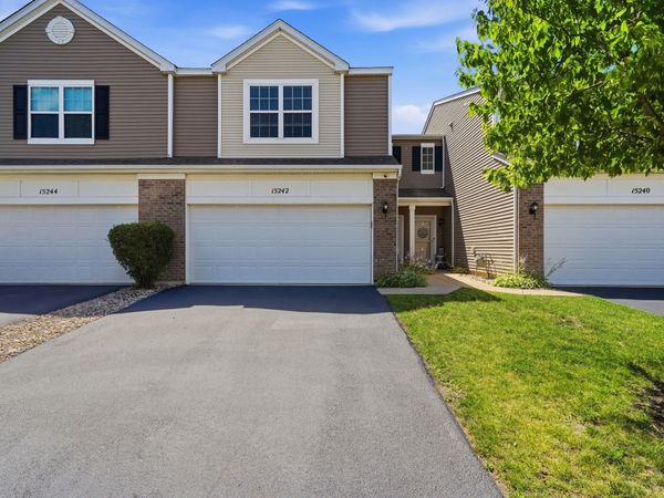 15242 KENMARE Circle , Manhattan, IL 60442